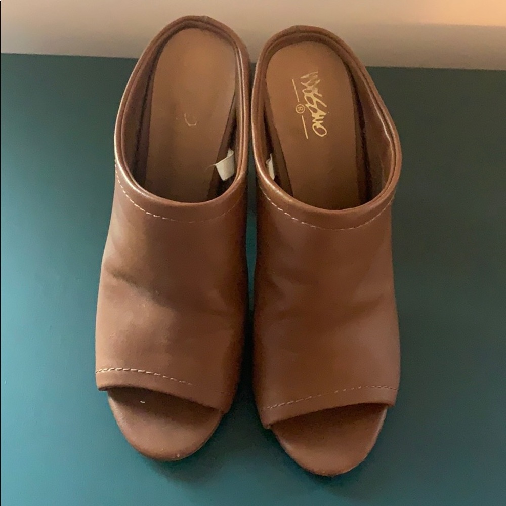 Mossimo mules - Picture 2 of 4